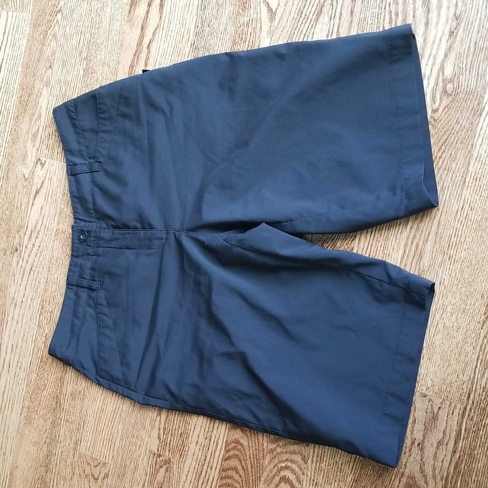 (6) N°VO by Lanctót Classic Black Golf Shorts Athleisure Sporty Activewear